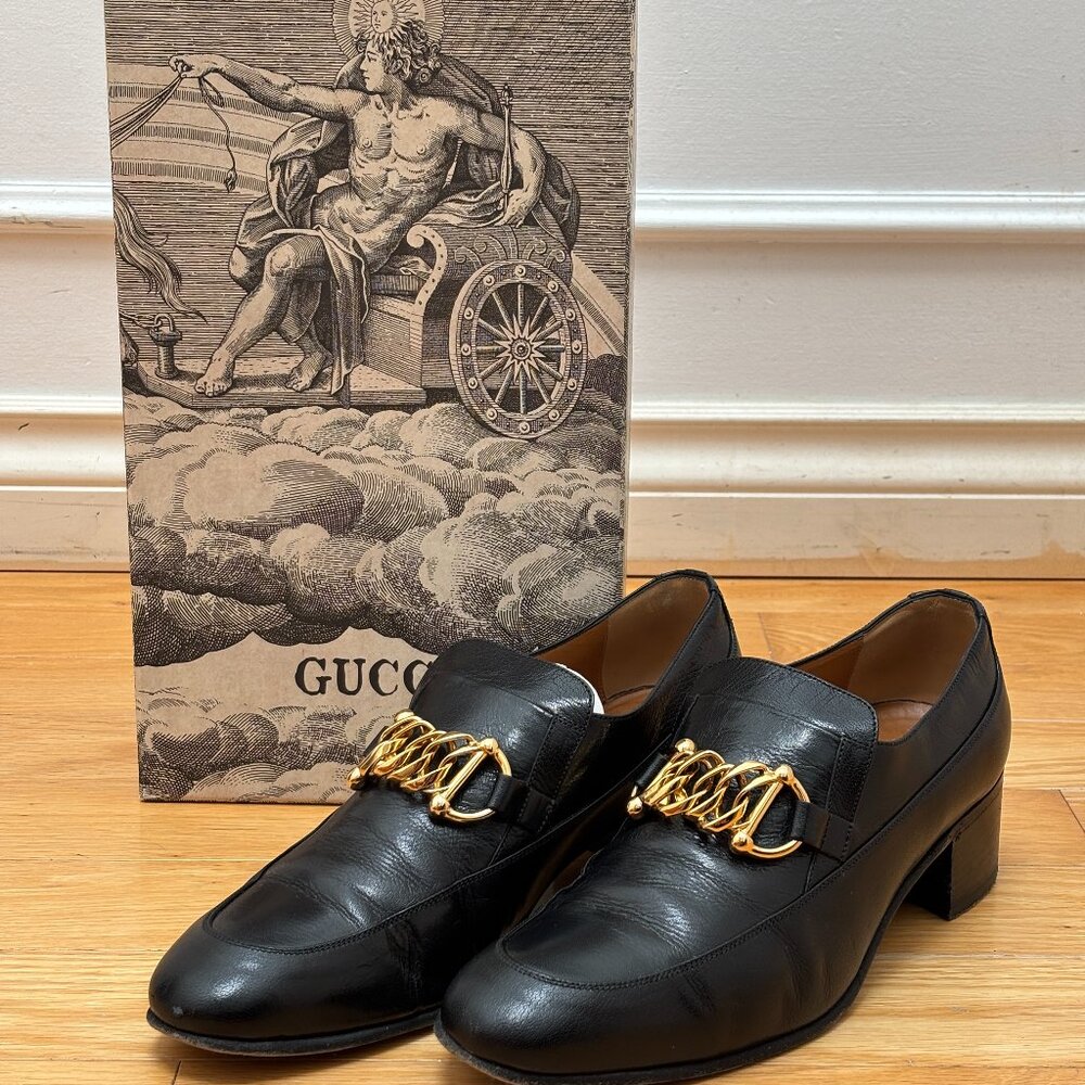 Gucci Black Leather Chain Loafers US9.5